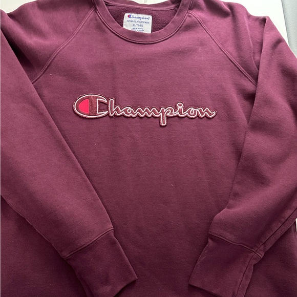 Champion Crewneck Sweatshirt - Picture 1 of 3
